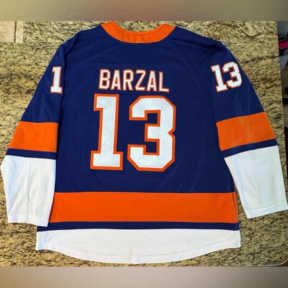 Fanatics NHL Sz 2XL New York Islanders Mathew Barzal #13 Jersey 28.5x32 EUC - Picture 2 of 8